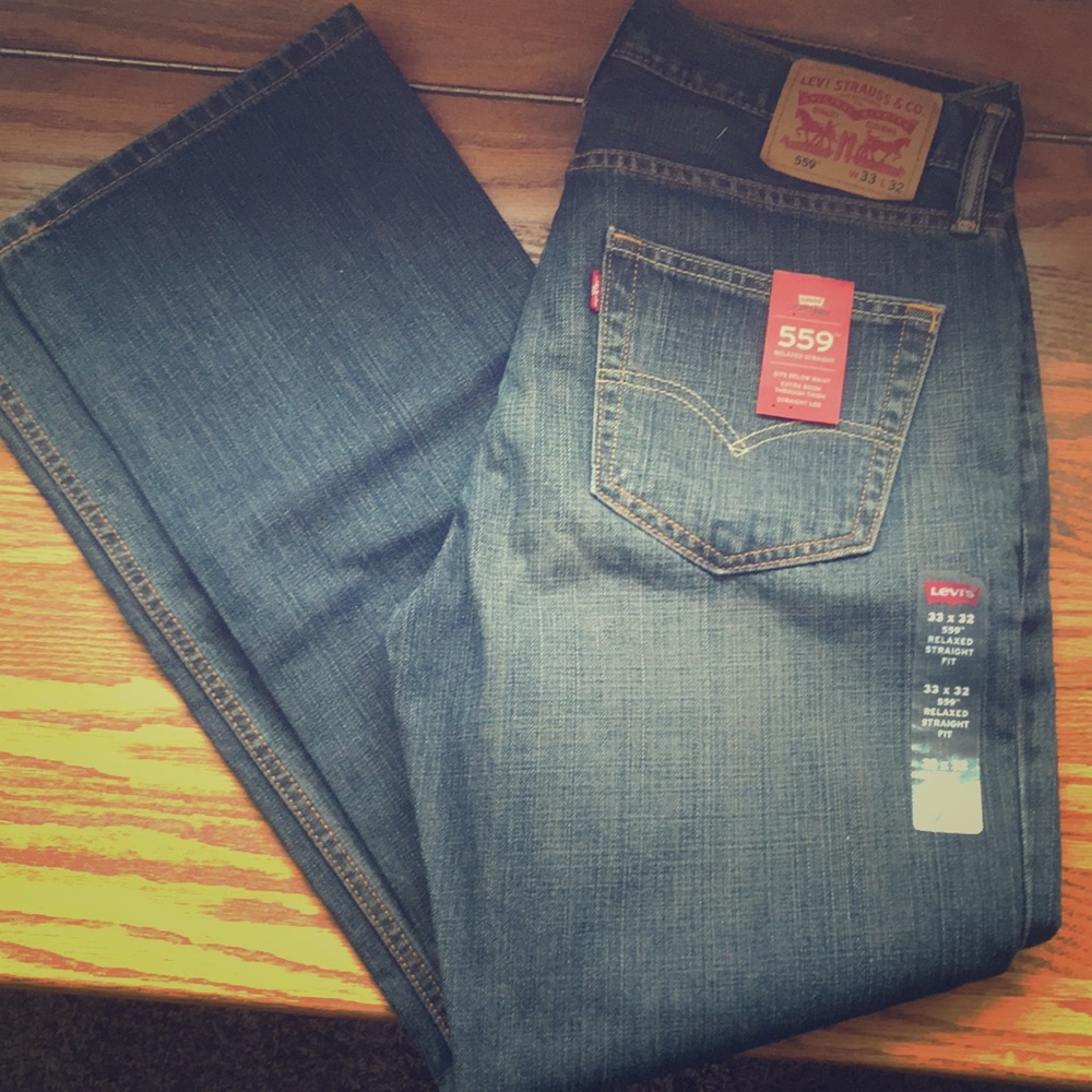 Mens Levi Jeans 33x32